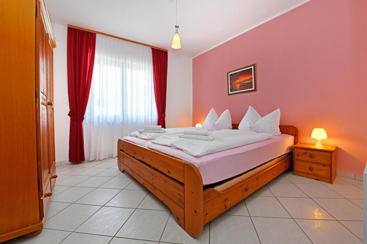 Apartments Jasmina Пореч Екстериор снимка
