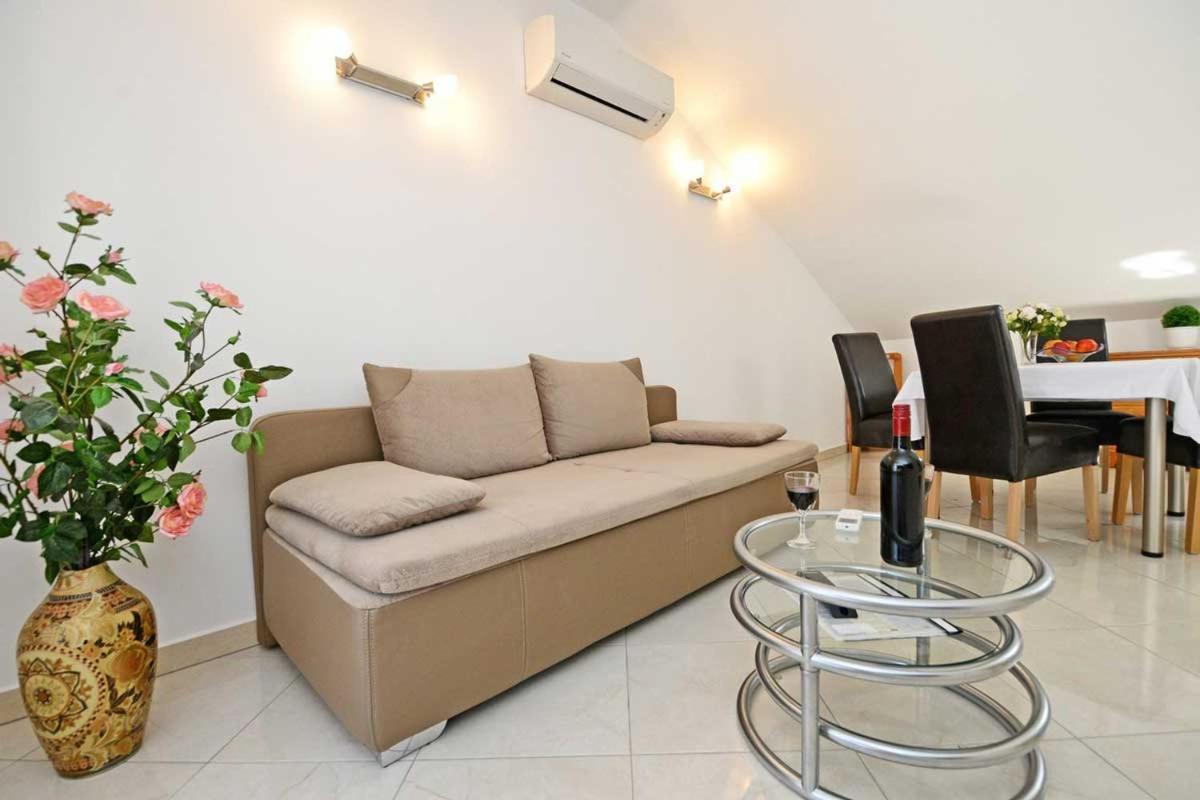 Apartments Jasmina Пореч Екстериор снимка