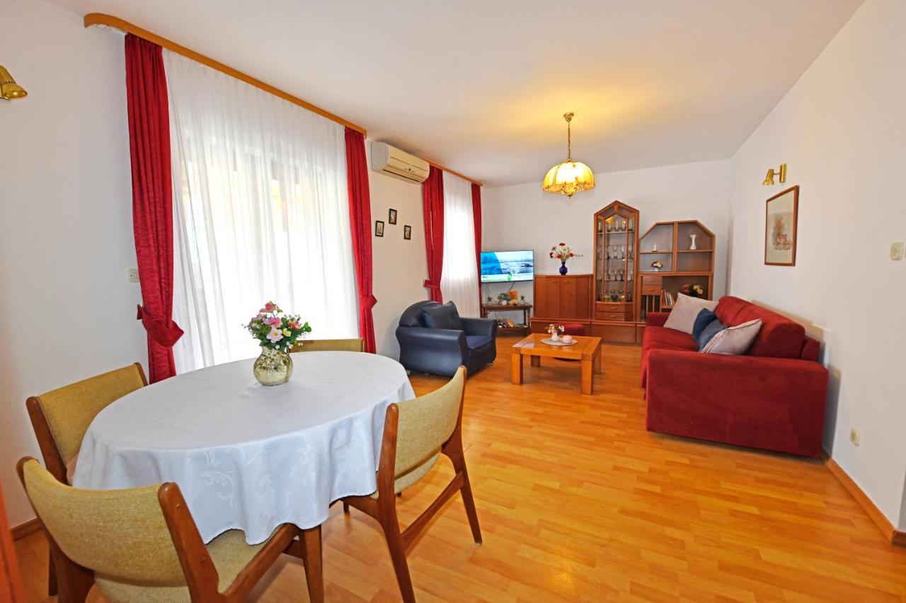 Apartments Jasmina Пореч Екстериор снимка