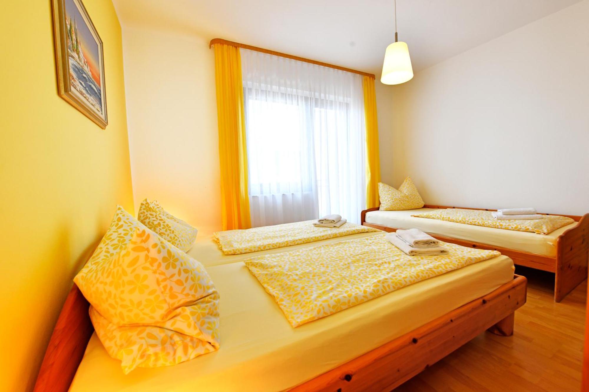 Apartments Jasmina Пореч Екстериор снимка