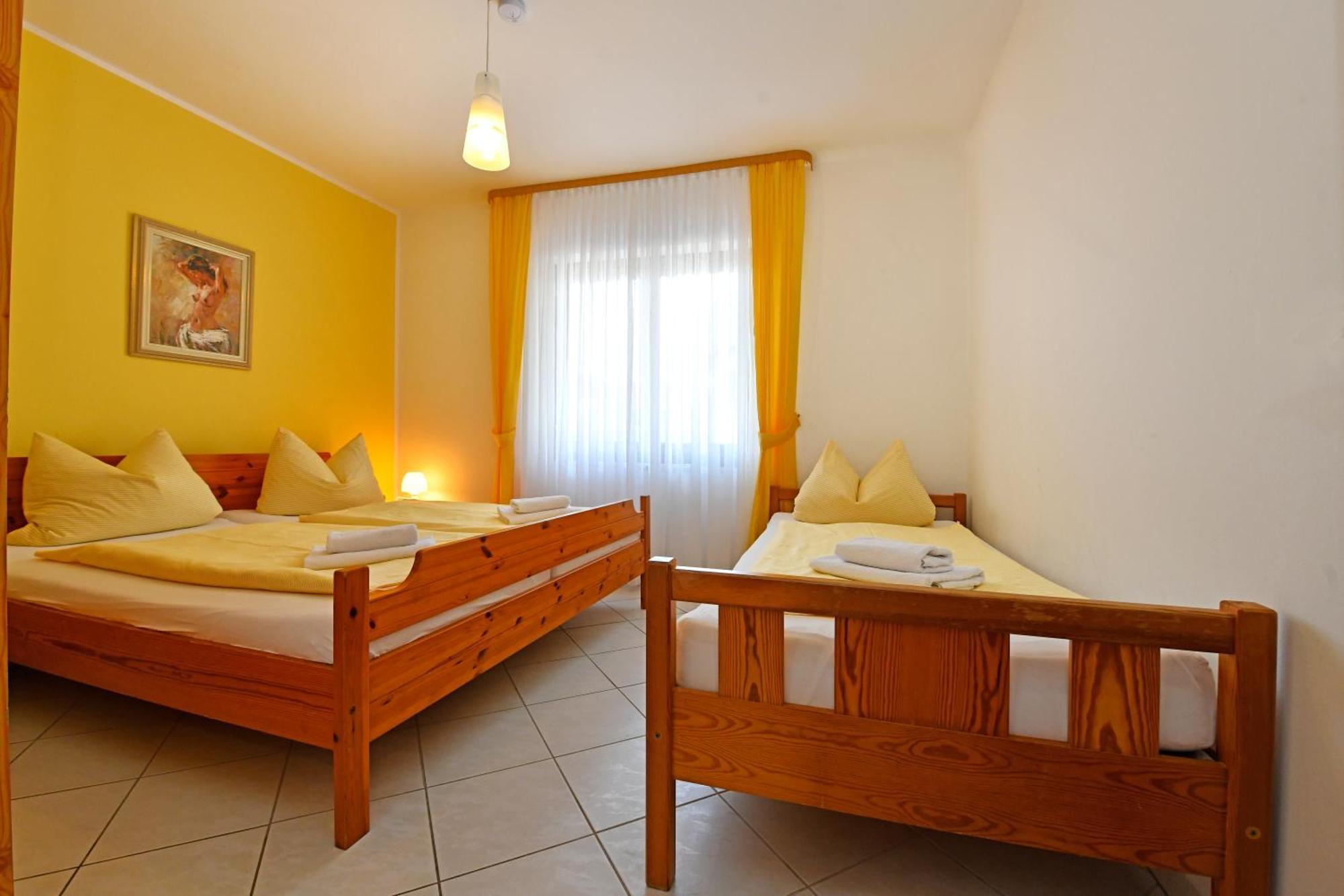 Apartments Jasmina Пореч Екстериор снимка