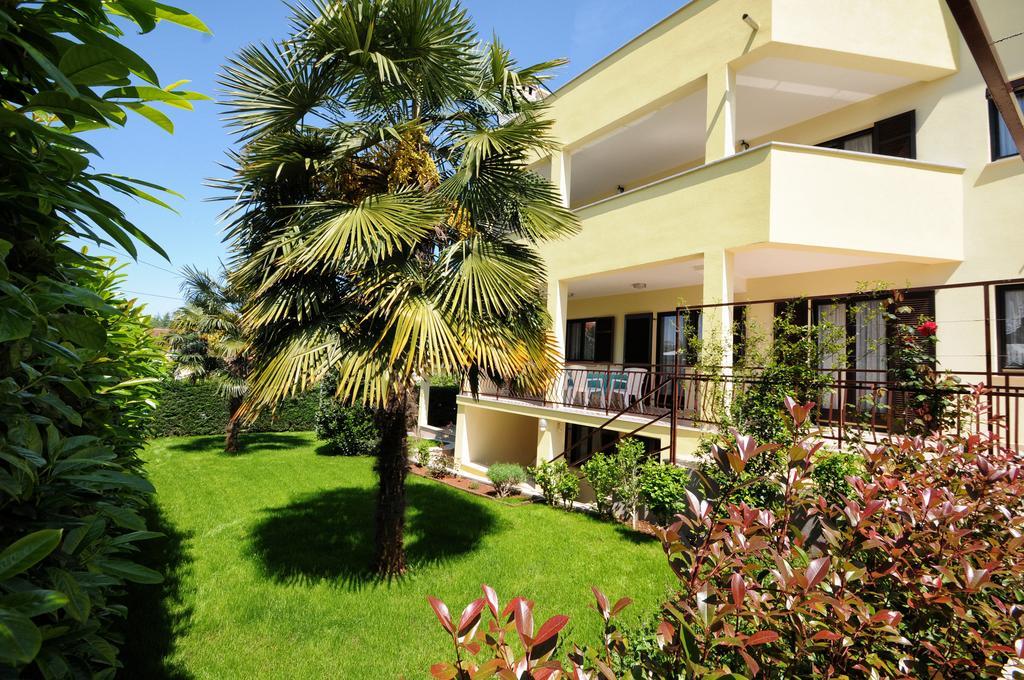 Apartments Jasmina Пореч Екстериор снимка