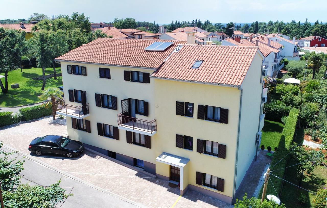 Apartments Jasmina Пореч Екстериор снимка